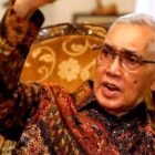 Matan Wakil Presiden RI Try Sutrisno minta segera Pemakzulan Anak Jokowi secepatnya.