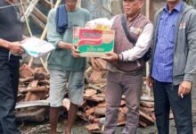 RUMAH WARGA DI KP CILONGOK KELURAHAN PAKUHAJI DI HATAM ANGIN POTING BELIUNG.