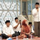 Pemerintah provinsi, pemerintah kabupaten, Forkopimda, ulama dan masyarakat menyatu dalam suasana ukhuwah.