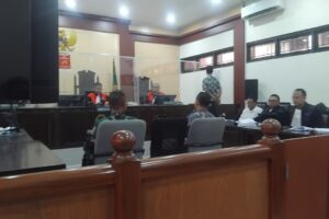 Hakim Perintahkan Jaksa Made Panggil Paksa Saksi pelapor atau di jemput paksa.