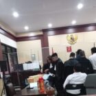 TERDAKWA SUDAH SERING AMBIL. NARKOTIKA KE LUAR NEGERI ATAS PERINTA TERDAKWA VIVI.